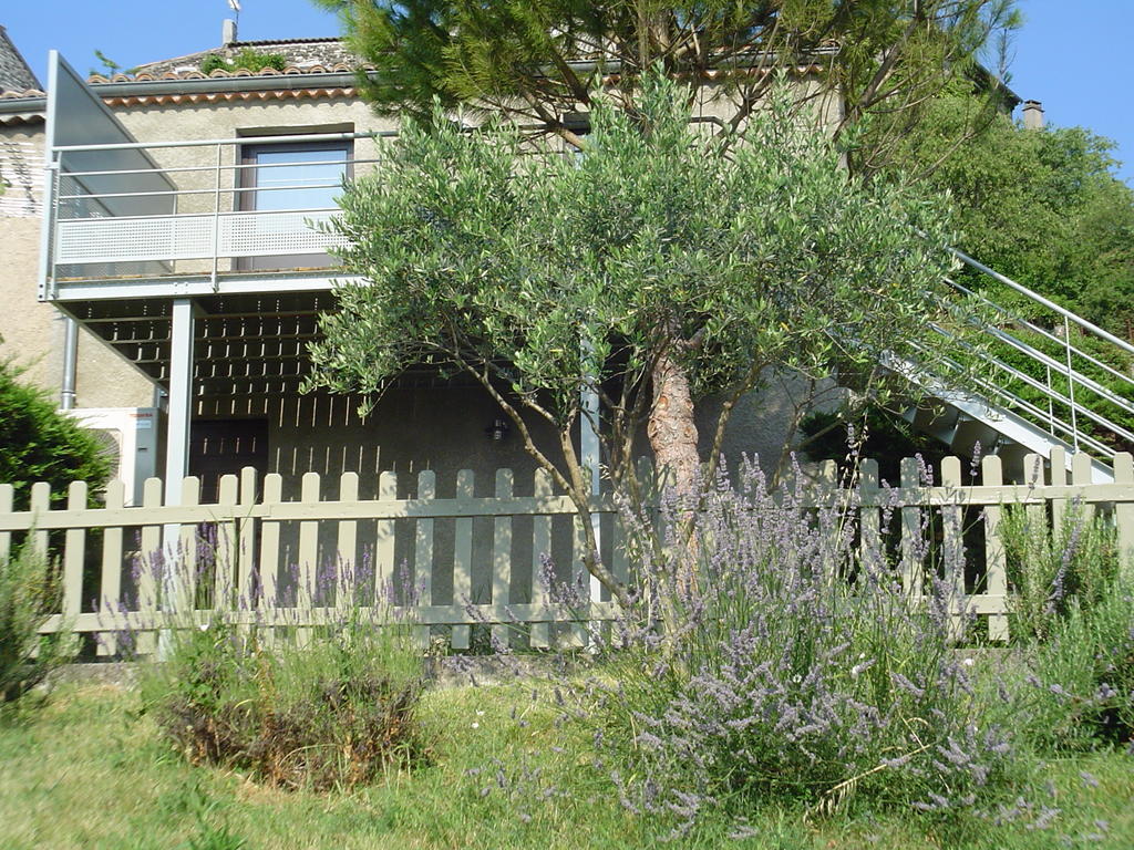 La Cabane De Pepe Emilien Bed & Breakfast Chomerac Luaran gambar