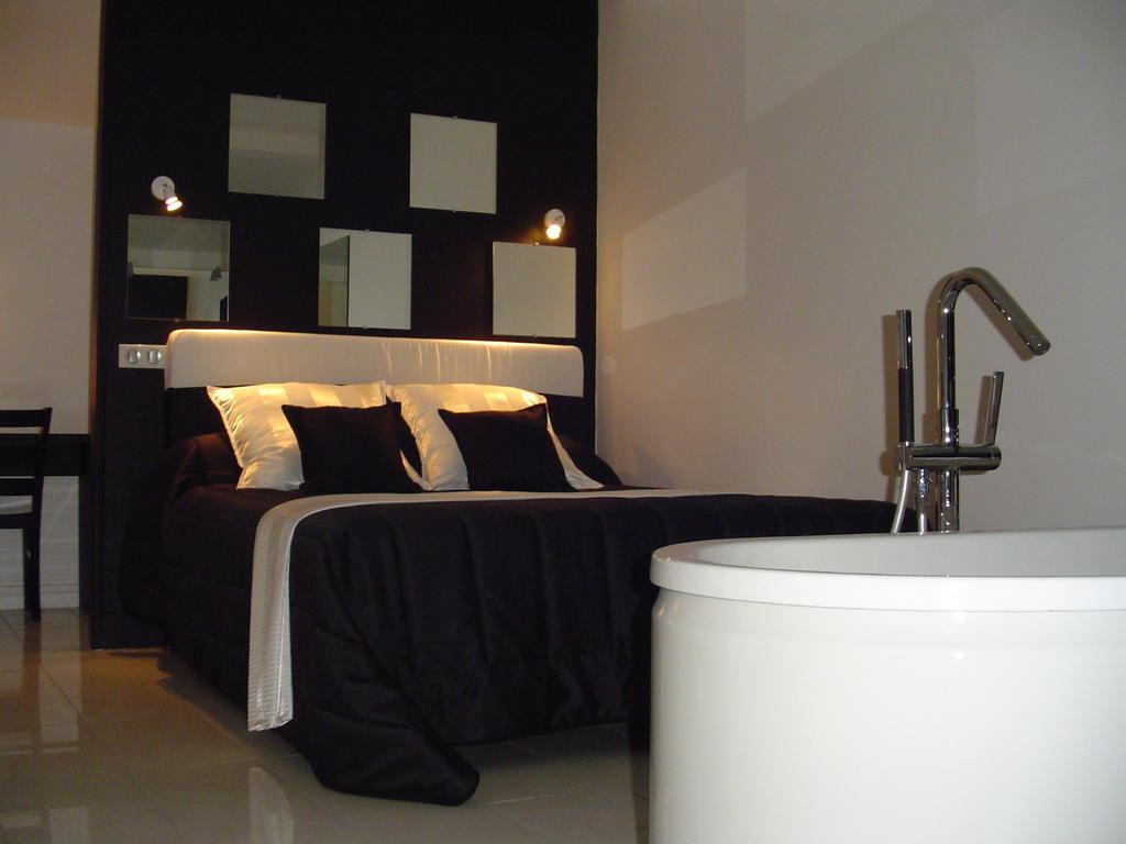 La Cabane De Pepe Emilien Bed & Breakfast Chomerac Bilik gambar
