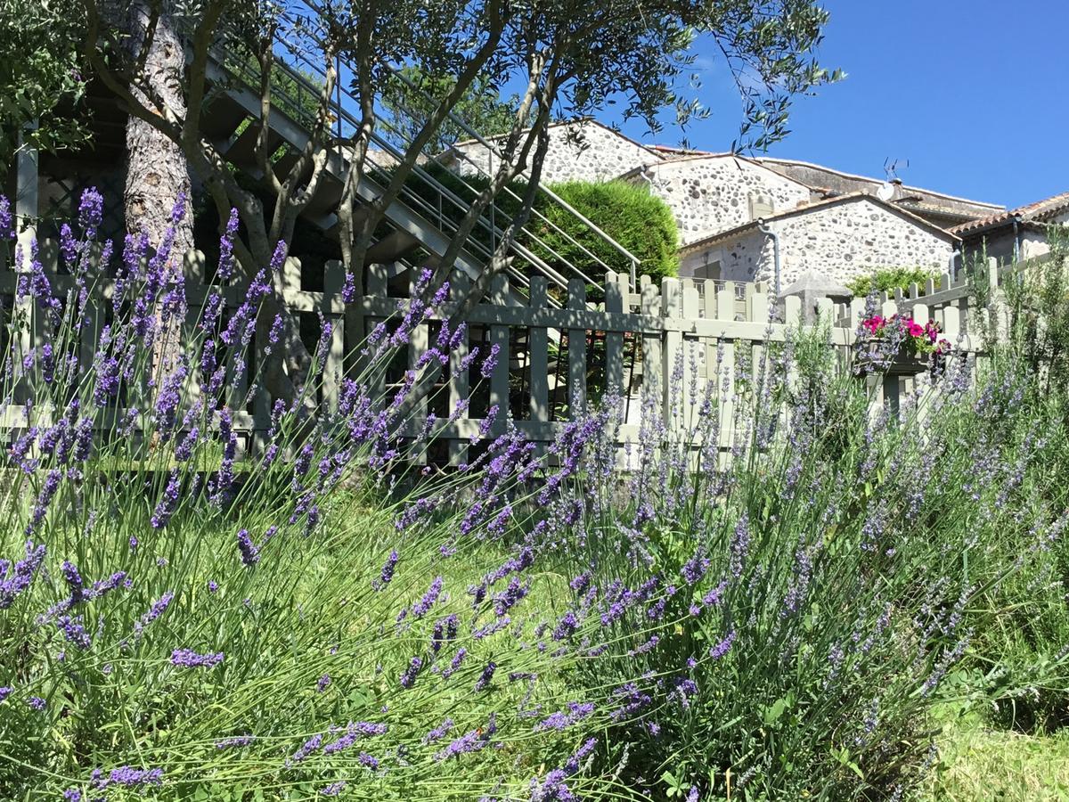 La Cabane De Pepe Emilien Bed & Breakfast Chomerac Luaran gambar